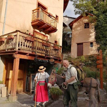 Eco-Hotel Et Yourtes Du Mercantour غيوم المظهر الخارجي الصورة