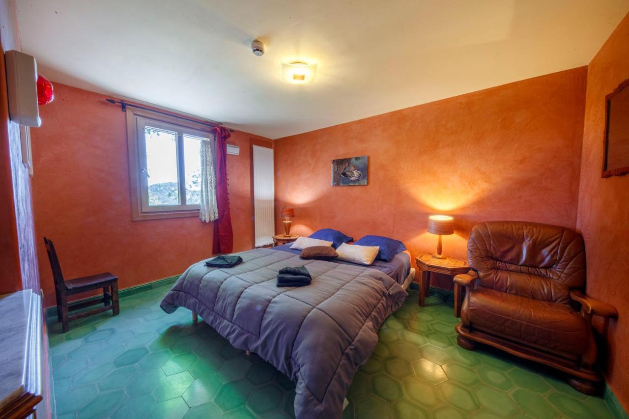 Eco-Hotel Et Yourtes Du Mercantour غيوم المظهر الخارجي الصورة